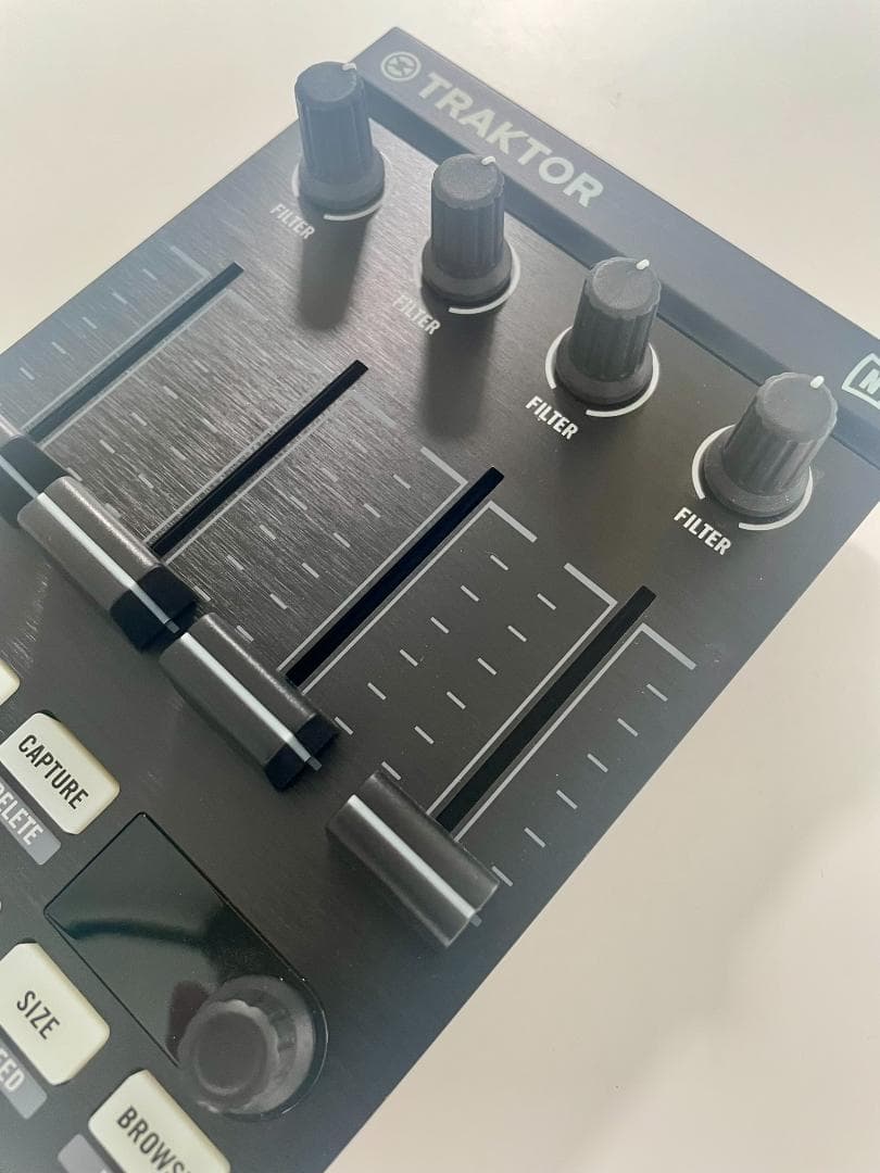 【美品】TRAKTOR KONTROL F1 （PCDJ用コントローラー ）