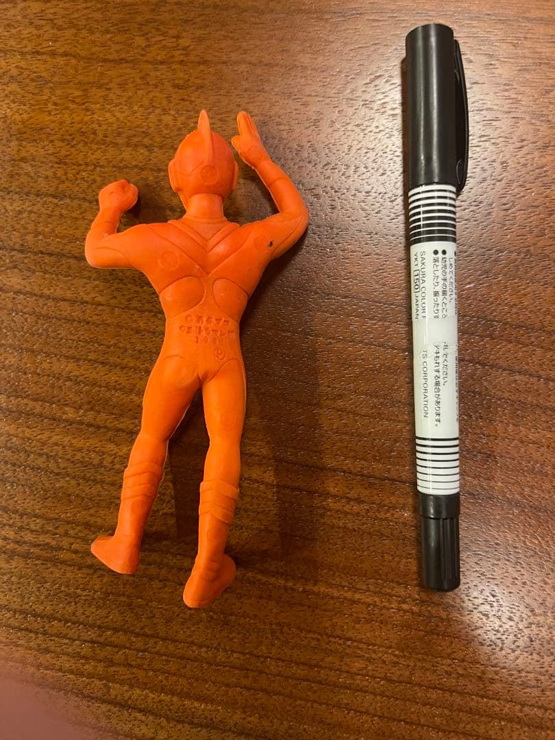 ウルトラマンゴム人形