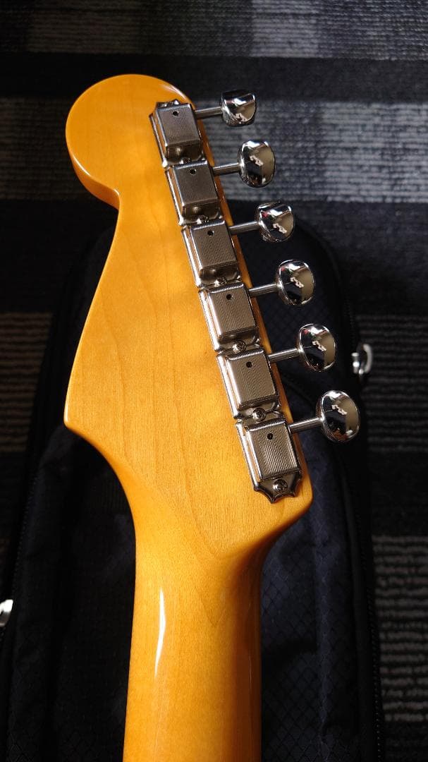Fender Japan：ST62-78TX Fiesta Red