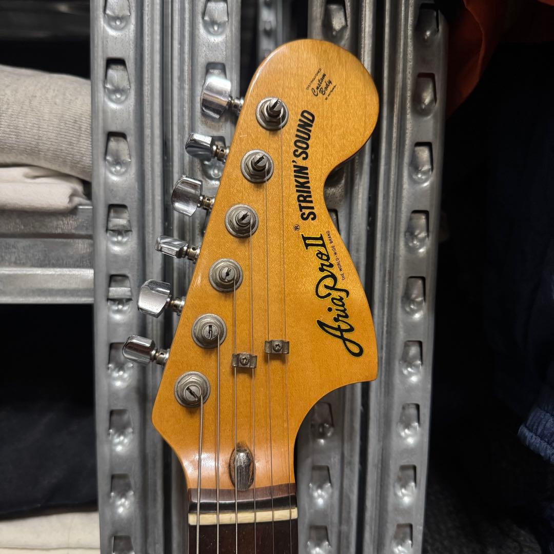 ギター ARIAPROII STRIKIN' SOUND ST-400