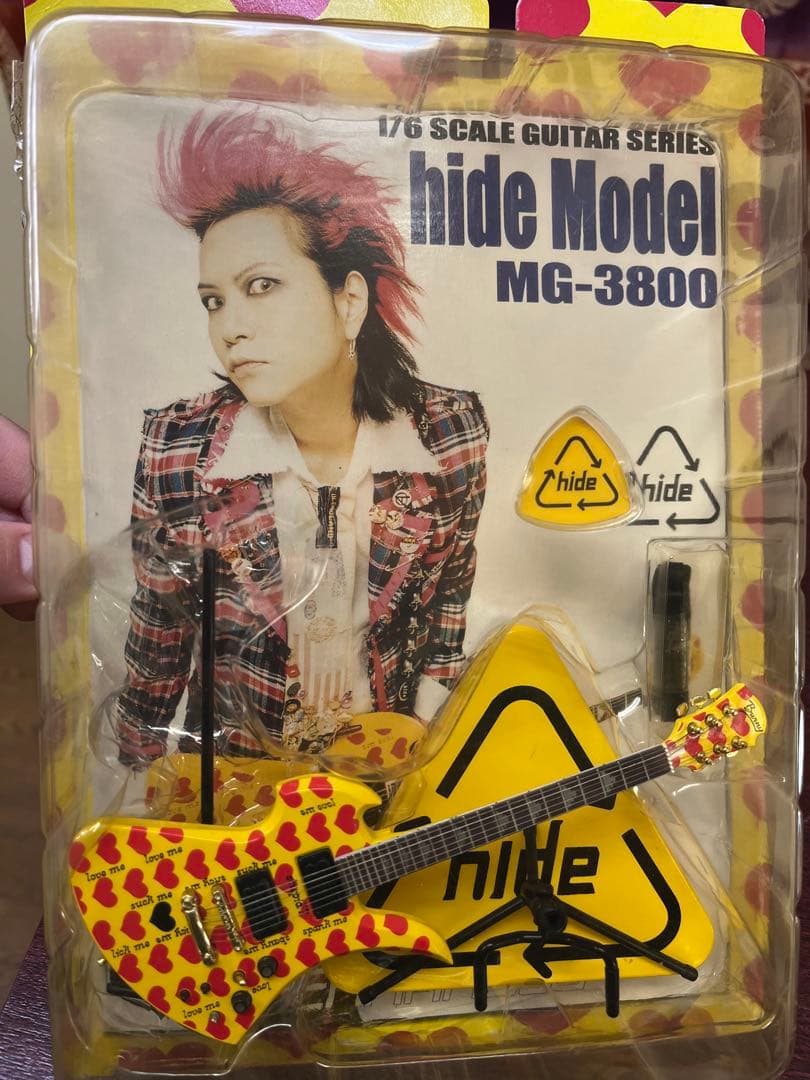 ミュージシャン hide Model MG-3800