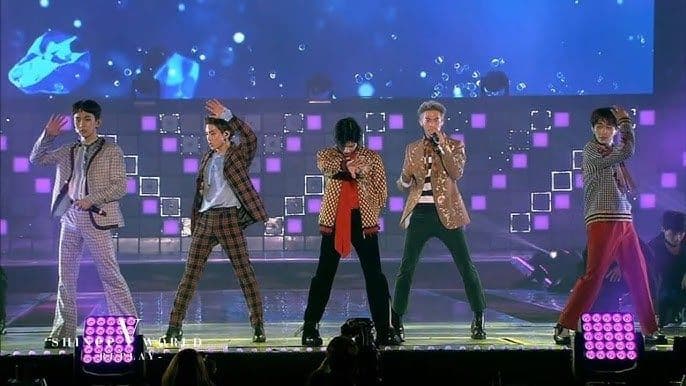 レア！　SHINee world　V テミン　直筆 サイン ボール カード