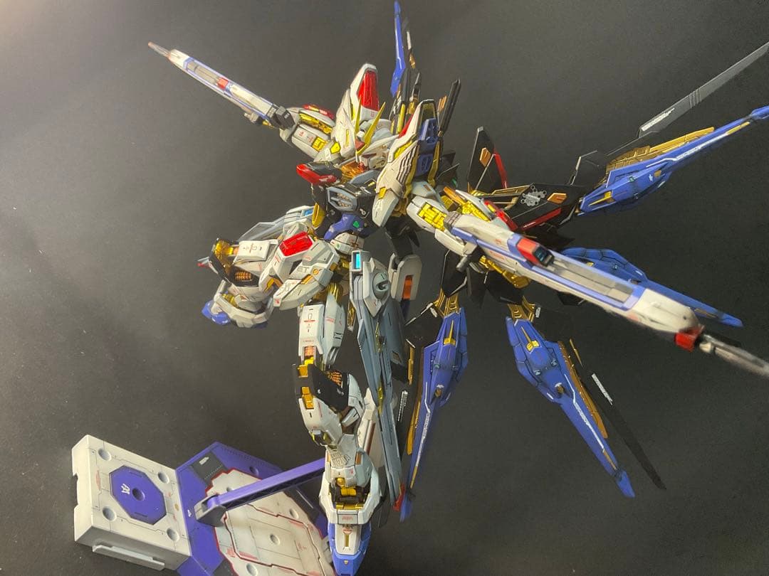 mgex ストライクフリーダム　全塗装　完成品