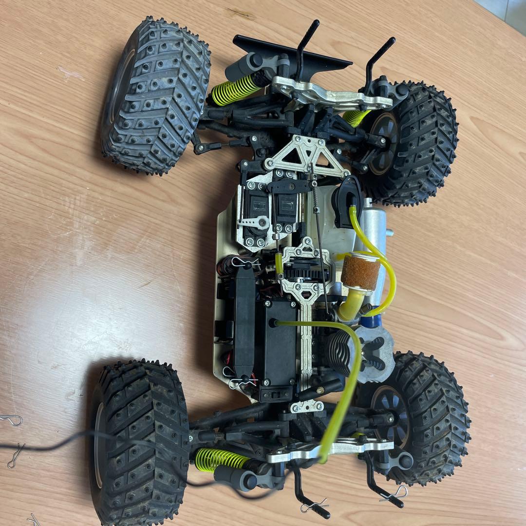Monster Truck オフロードラジコン　（予備部品あり）