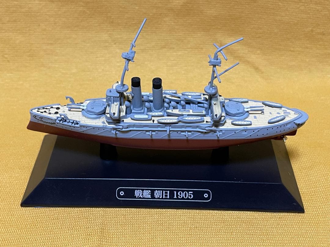 戦艦・重巡洋艦・軽巡洋艦・駆逐艦・航空母艦ミニチュア　１８隻