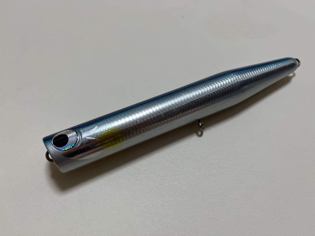 Beacon 210　ビーコン210 trippers x D-CLAW