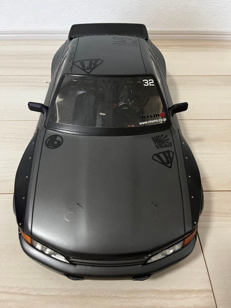 ラジコンボディ　R32