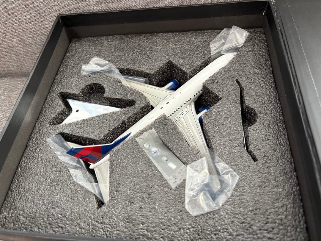 1/200 Gemini 200 DELTA / デルタ航空 B737-800