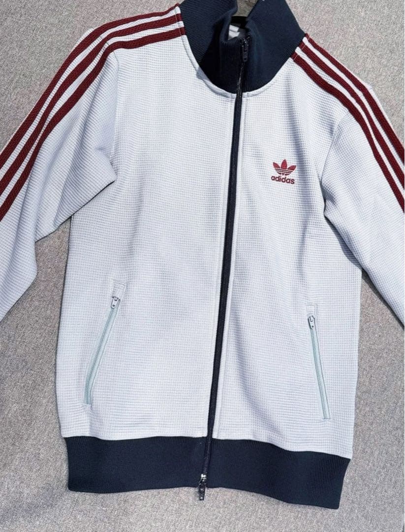 日本未発売M adidas 長袖ジャケット シルバーグレー KB8953