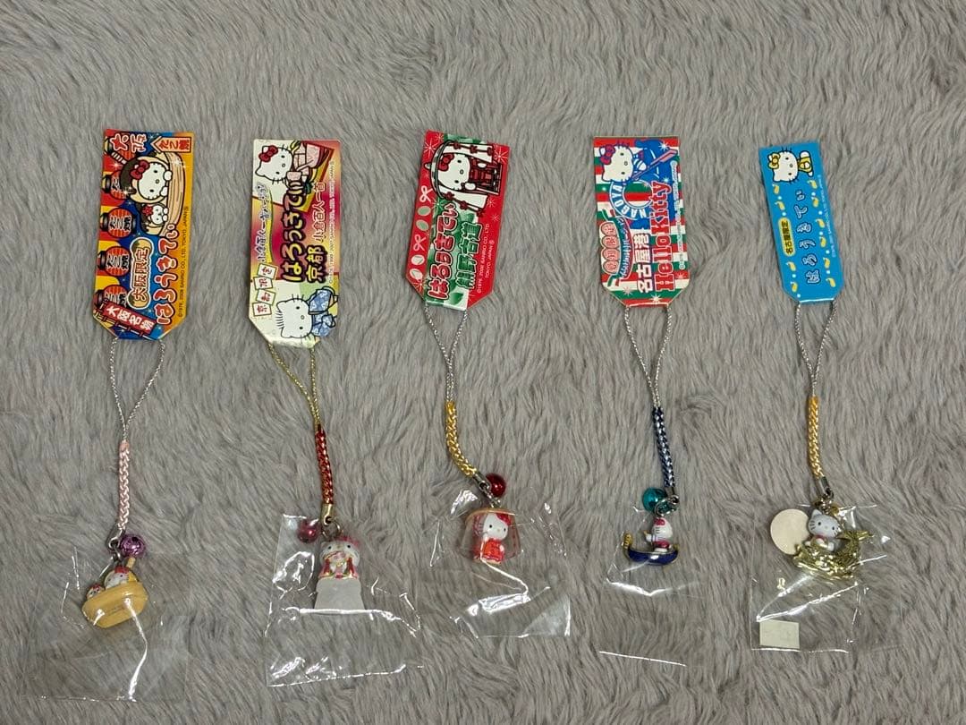 ご当地キティ　根付けストラップ　まとめ売り