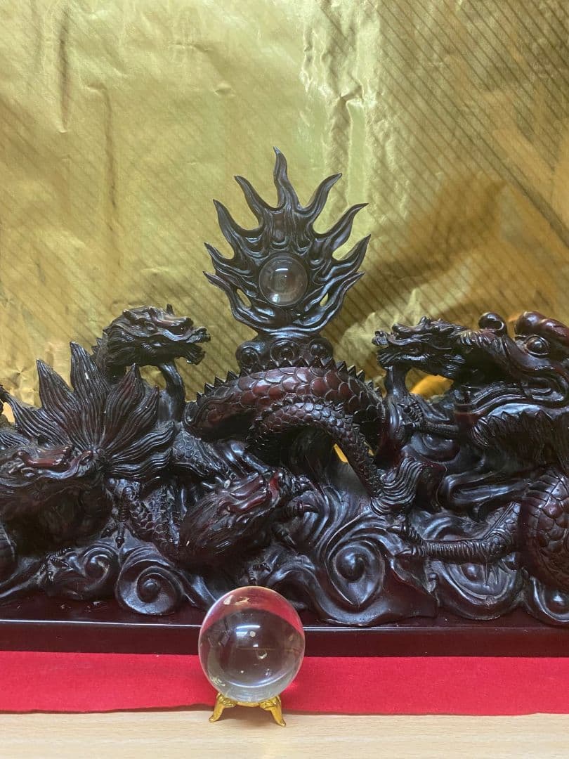 九頭龍の置物