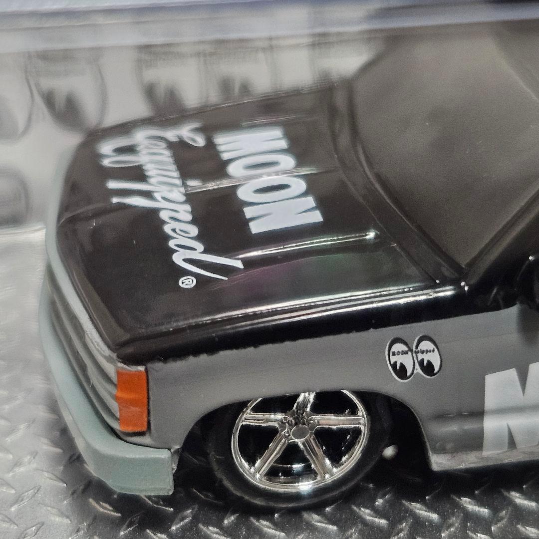 M2マシーン　ムーンアイズ　シボレー　C1500 　1/64　新品未開封