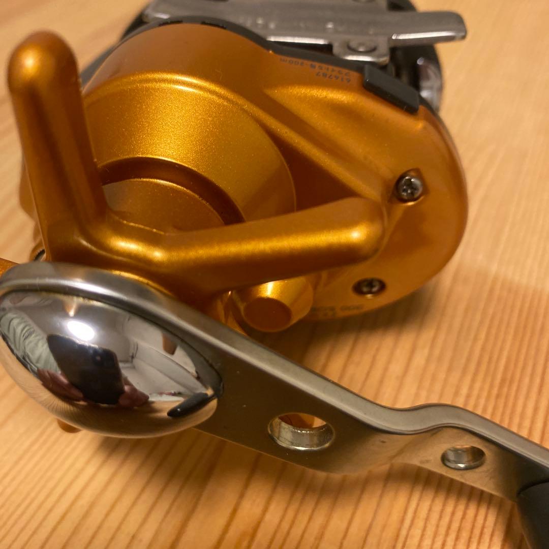 美品　希少　ダイワ　イッツICV300ソーラー　デジタルカウンター付き両軸リール