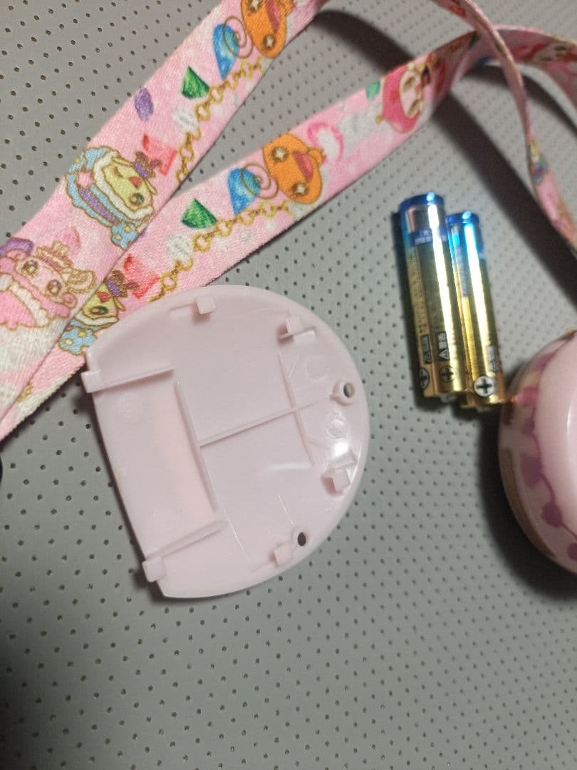 たまごっちピース　ピンク　Tamagotchi P's