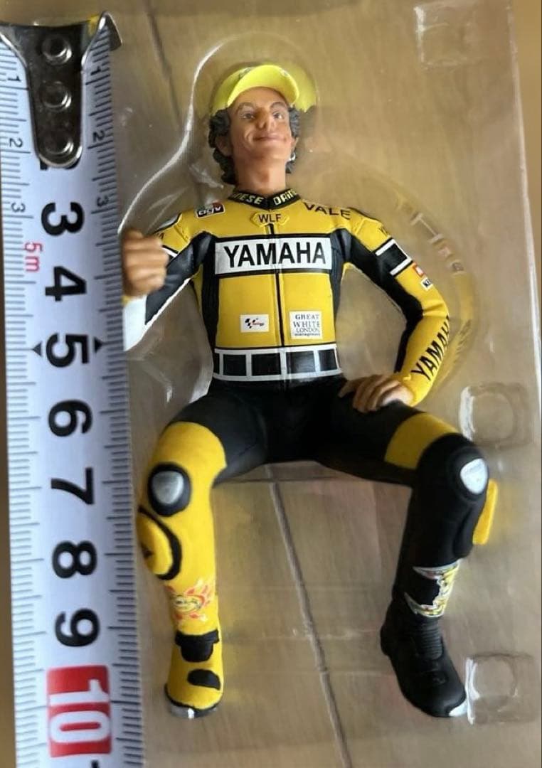 ミニチャンプス 1/12スケール バレンティーノ・ロッシ フィギュア