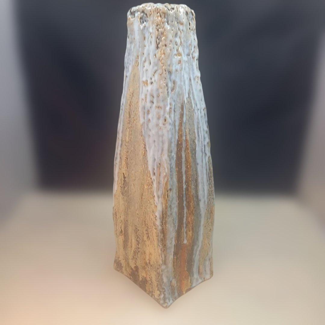 陶芸作家　手作りの花瓶