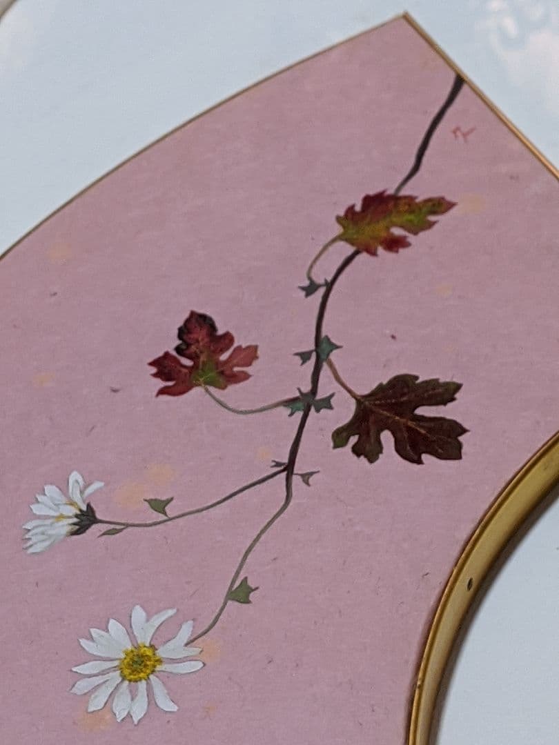 扇画「紅葉」下枯れの菊 寒菊 (日本画)