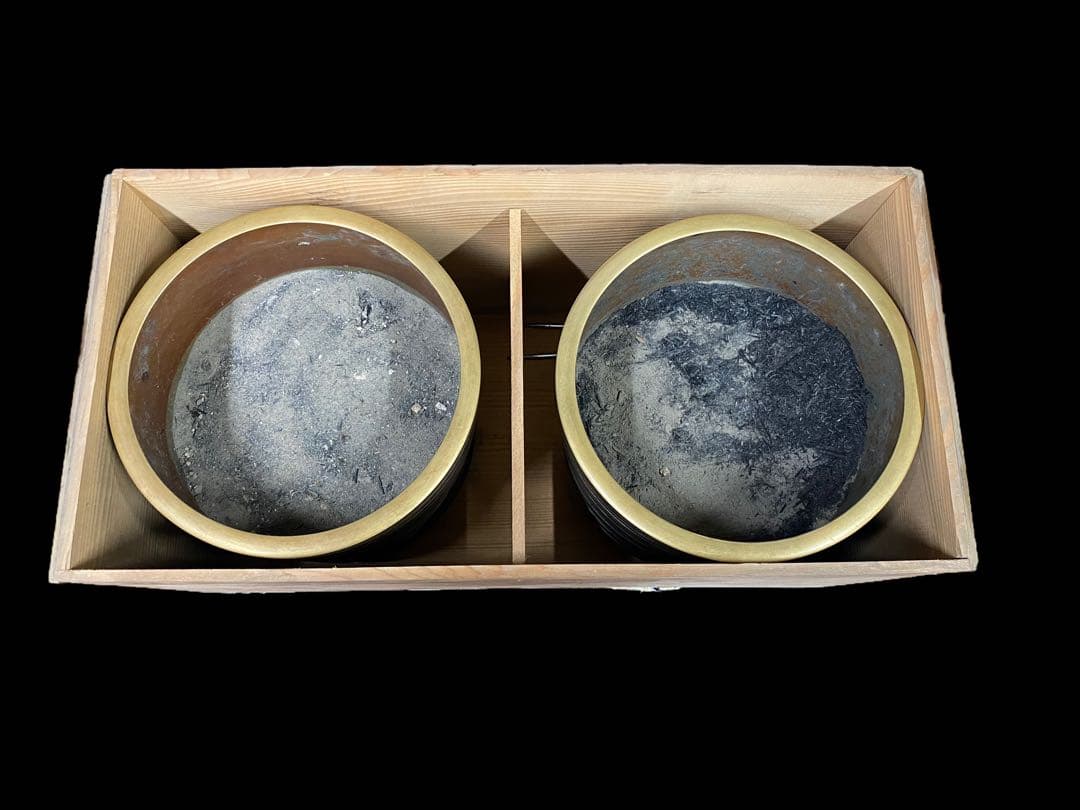 火鉢　銅　一対　火箸　木箱付き　440
