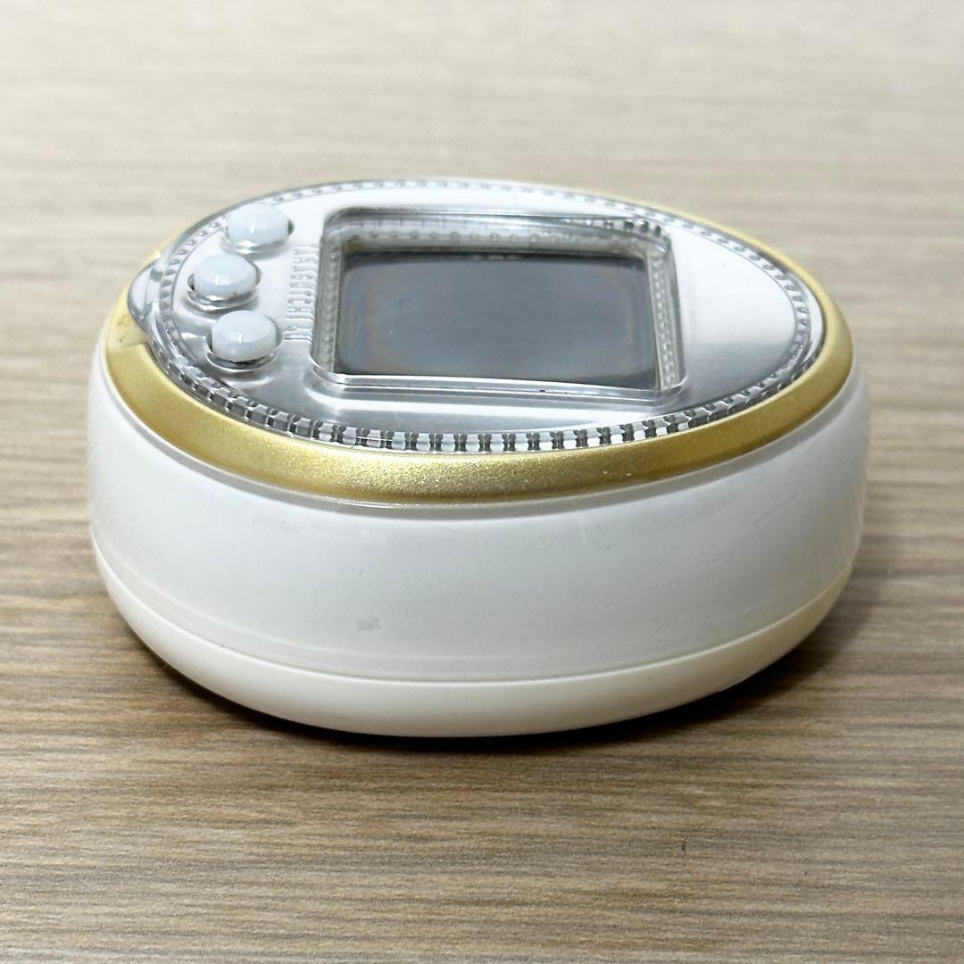 たまごっち 4U ホワイト TAMAGOTCHI