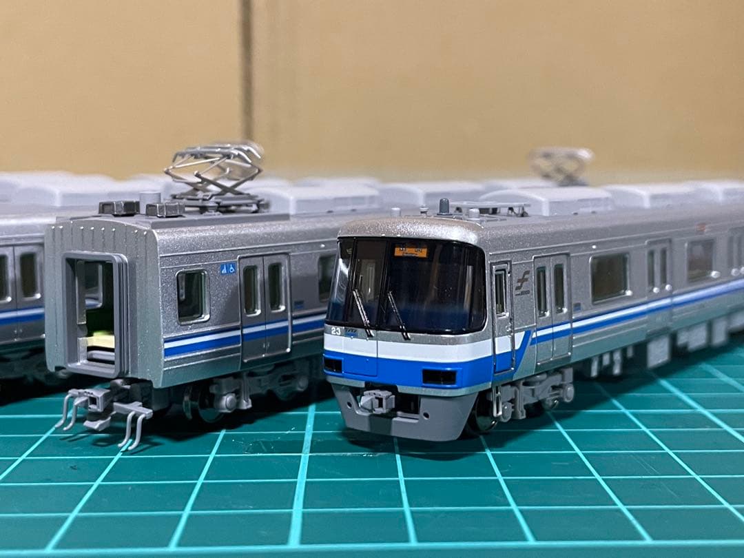 ポポンデッタ6035福岡市交通局2000系3段帯使用　ポポンデッタ室内灯付き