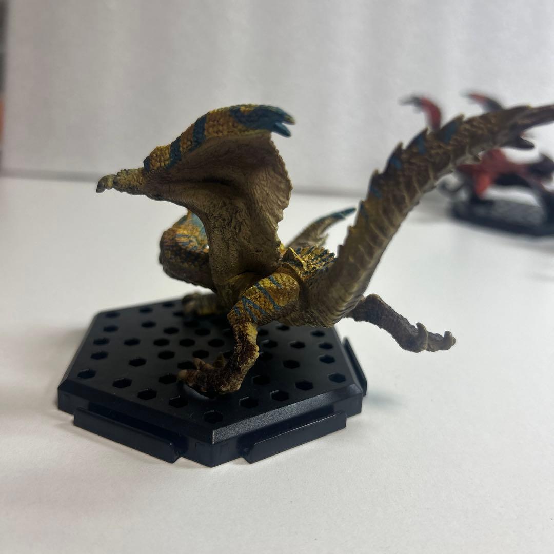モンスターハンター　ティガレックス フィギュア　４種類