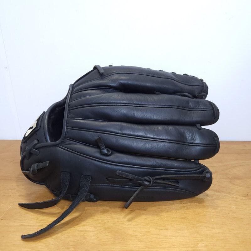 ミズノ イチローモデル プラチナ Mラベル 左投げ用 良品 外野用 軟式グローブ