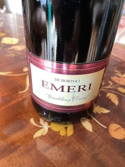 ワイン EMERI Sparkling Durif