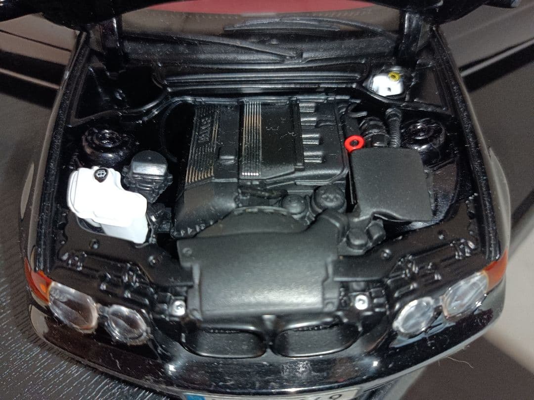  e46 325ti 1/18ミニカー