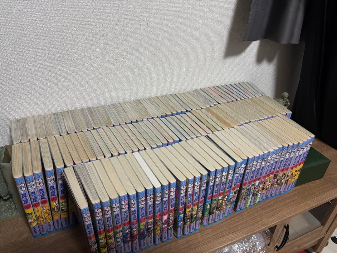 ジョジョの奇妙な冒険1-7全巻8部の22巻まで 9部1巻のみ（未開封）計127巻