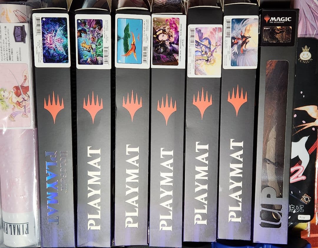 MTGプレイマットアソート(30点)+おまけサプライ(デッキケース・スリーブ等)