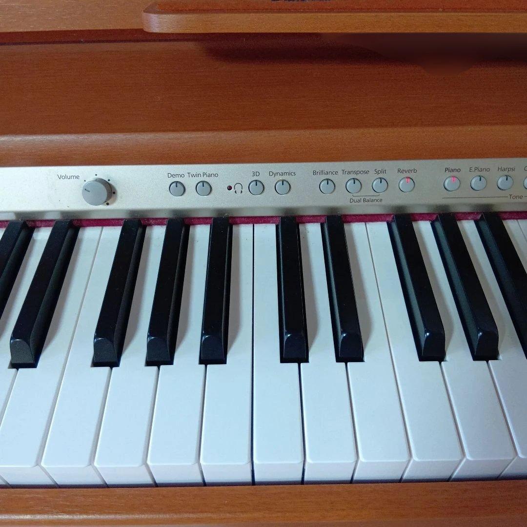 送料込み！Roland 電子ピアノ 木目調