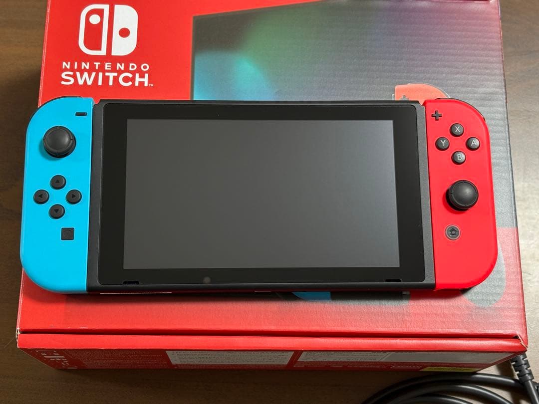 【美品】Switch本体、スーパーマリオソフト2本セット