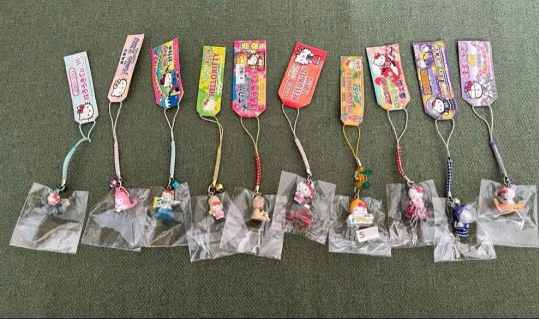 ハローキティ　キティ　ご当地　根付け　ストラップ　ぬいぐるみ　まとめ売り