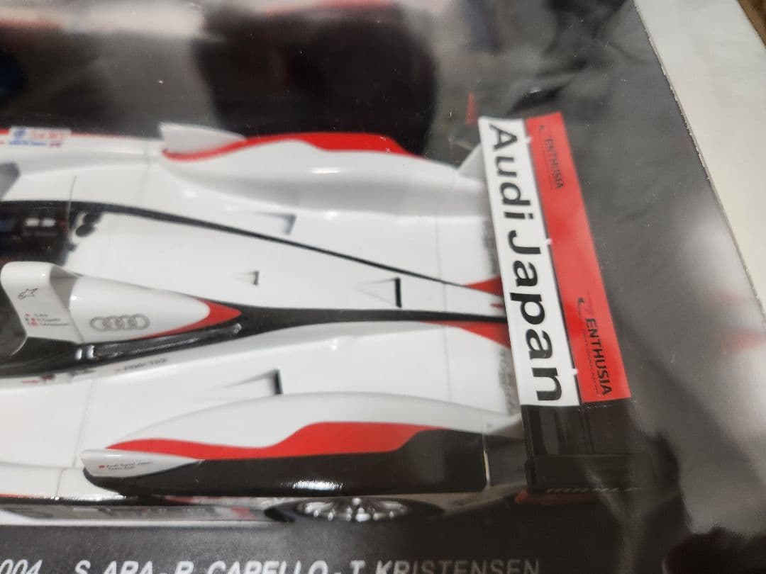 ミニカー 1/18 Audi R8 Team GOH Winner LM 2004
