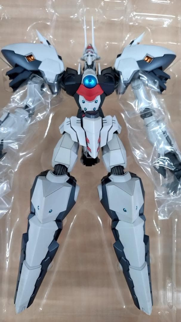 ラインバレル「鉄のラインバレル」 1/100スケールABS塗装済み完成品