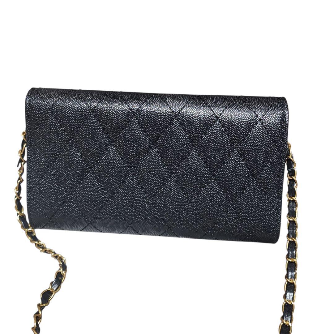 CHANEL　長財布　チェーンウォレット　キルティング　ノベルティ
