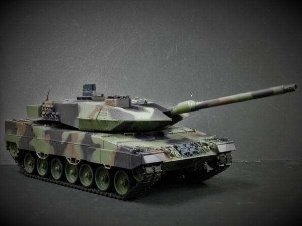 Henglong（ヘンロン）1/16 レオパルト2 A6 技術基準適合証明済