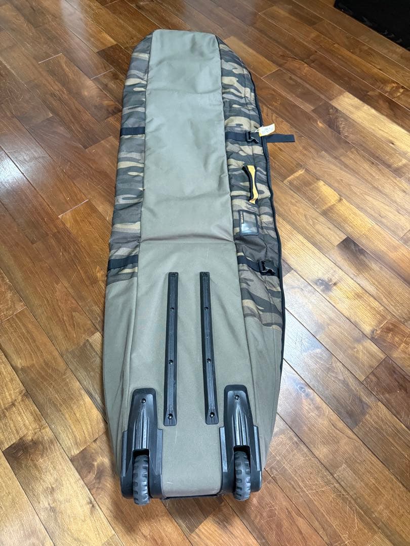 DAKINE スノーボードバッグ カモフラージュ