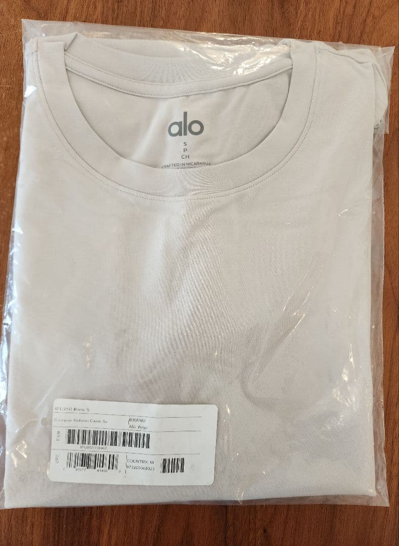 ALO Yoga メンズ ショートスリーブ Tシャツ 正規品 未着用