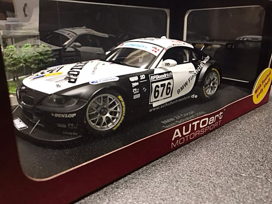 #オートアート AUTOart 1/18  Z4 クーペ シューベルト