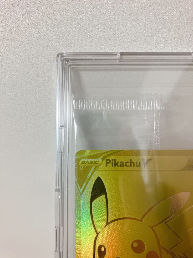 ピカチュウV ゴールデンピカチュウ 未開封 ボール付 英語 海外 ポケモンカード