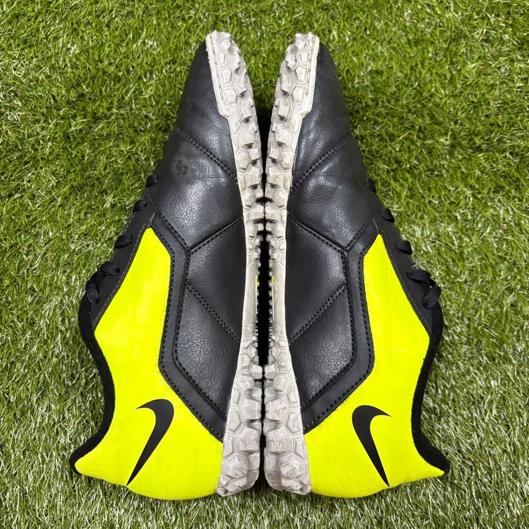NIKE Bomba Ⅱ TF