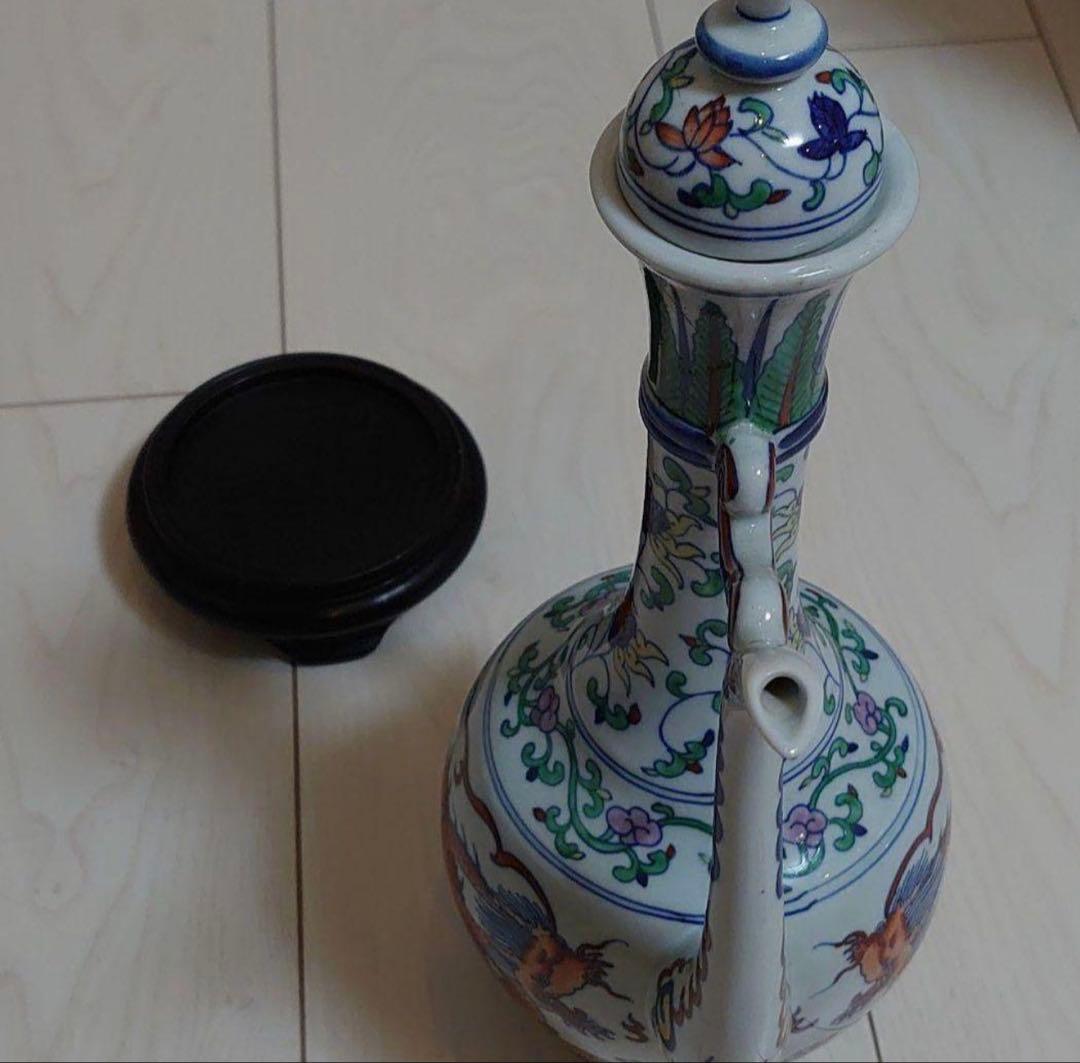 ドラゴン装飾の中国風陶器ポット