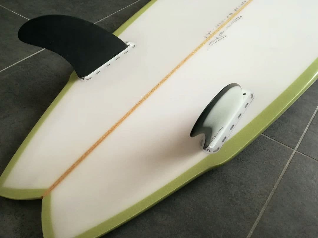 クリステンソン レーンスプリッター スワローテール 5'7ft フィン付き