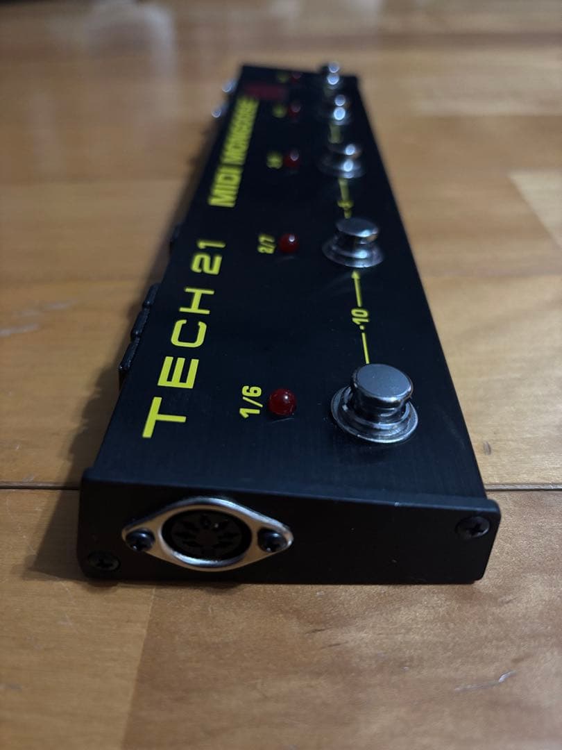 TECH 21 MIDI Mon フットコントローラー