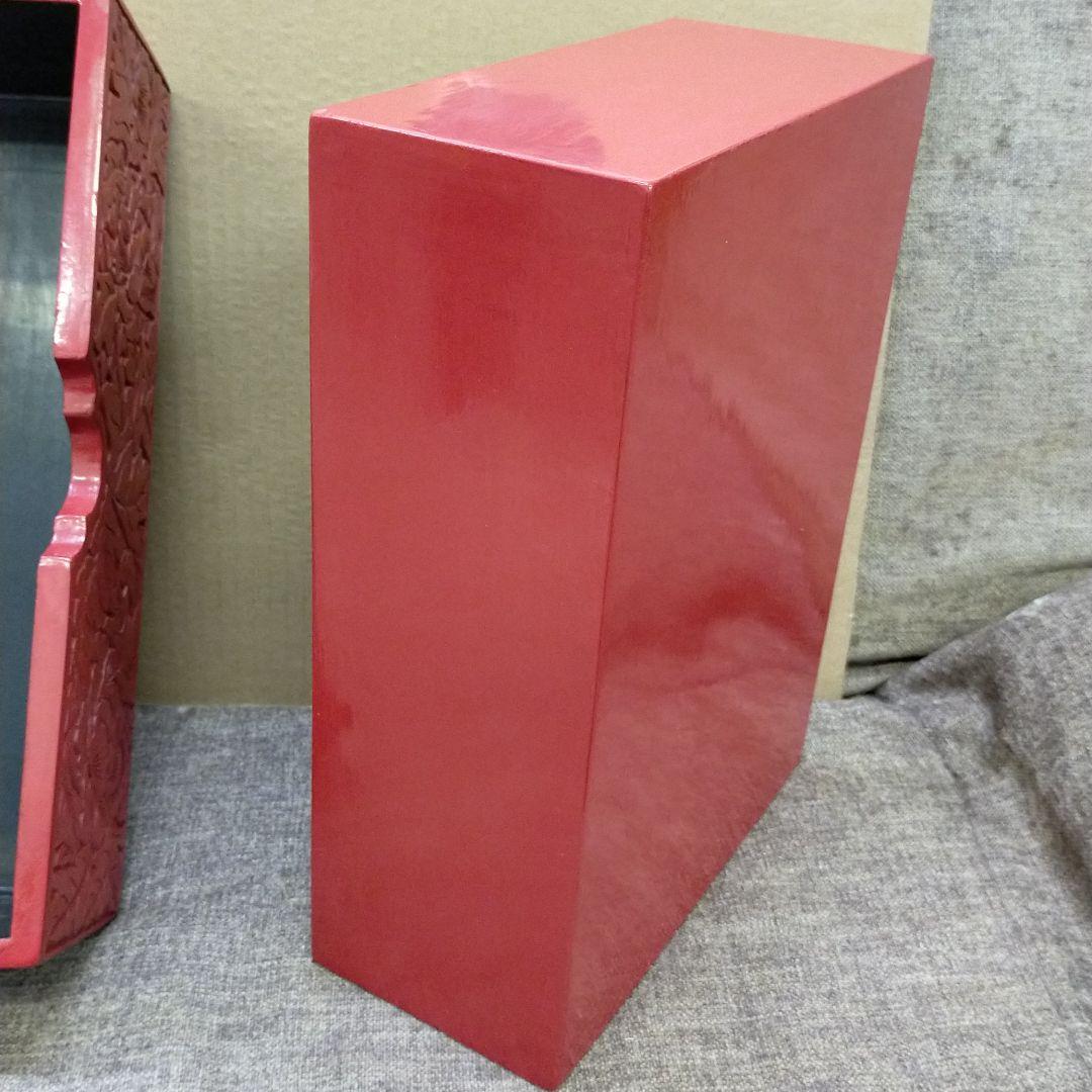 豪華な堆朱文箱