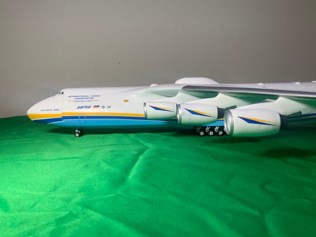 1/144スケールAN 225ムリーヤ塗装済み完成品