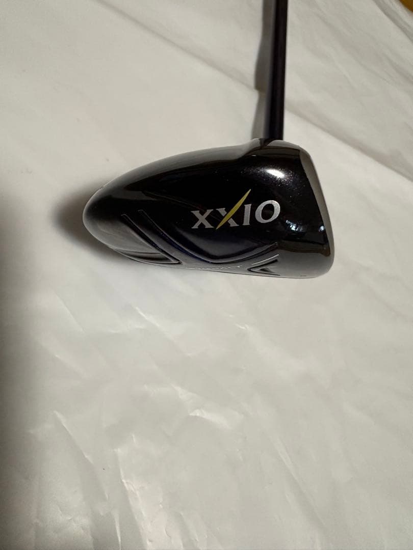 【美品】XXIO10ユーティリティ 18度 純正カーボンシャフト Rフレックス