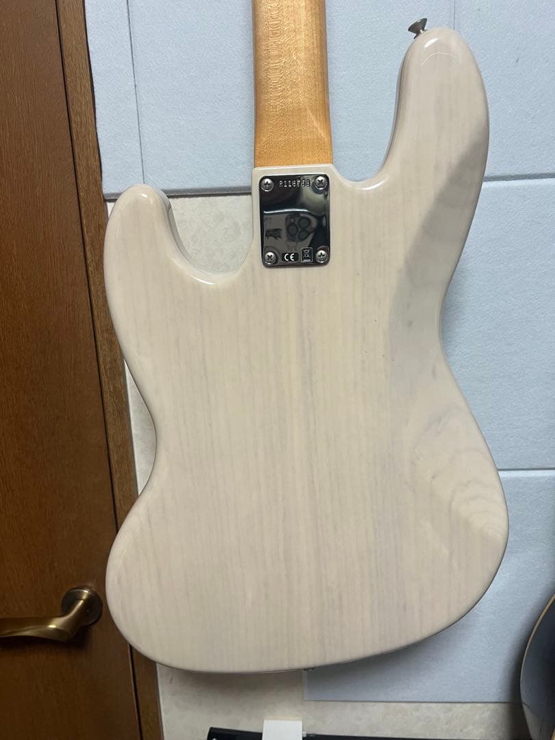 ベース FenderCustomShop 1961 JAZZ BASS NOS WBL