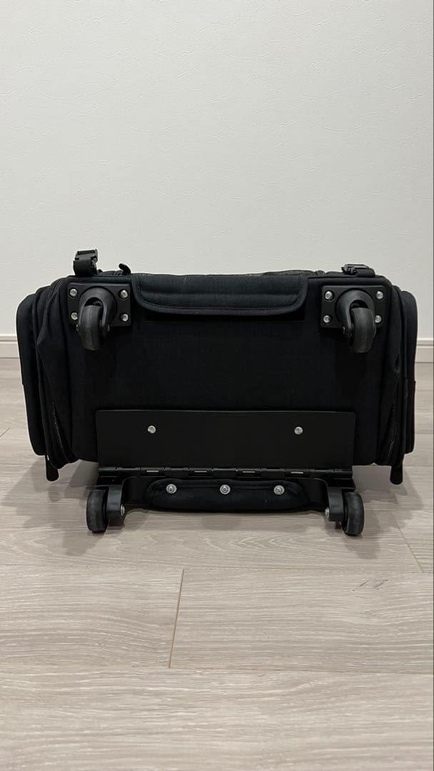 AIRBUGGY製　ブラック 中〜小型犬用 ペットキャリー